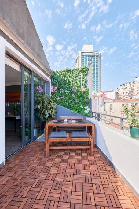 Apartament A Flat In The Center With Terrace