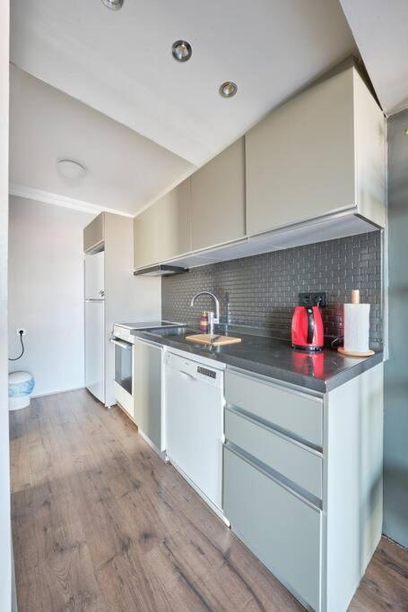 A Flat In The Center With Terrace Apartament *