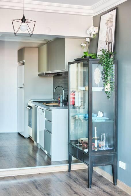 A Flat In The Center With Terrace Apartament Istanbul