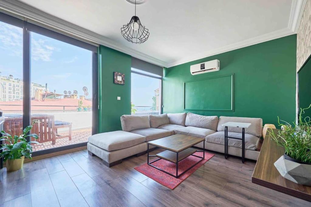 Apartament A Flat In The Center With Terrace Istanbul