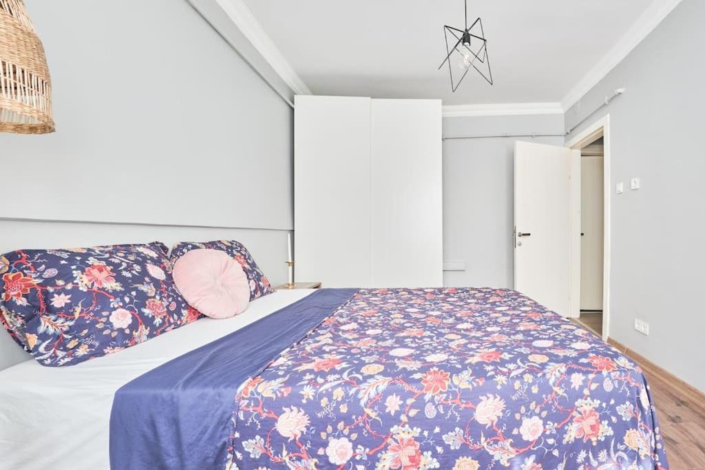 A Flat In The Center With Terrace Apartament